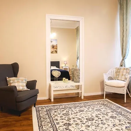 Charming In Historical Center Apartament